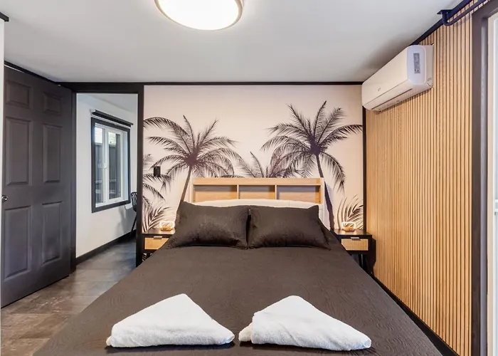 Wellness Escape Solas And Euphoria Holiday home Phoenix