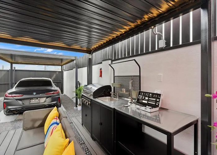 Wellness Escape Solas And Euphoria Holiday home Phoenix