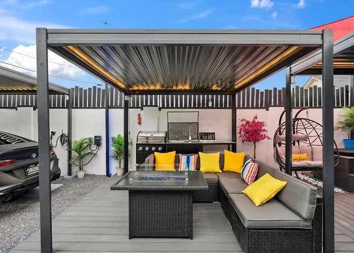 Wellness Escape Solas And Euphoria Holiday home Phoenix